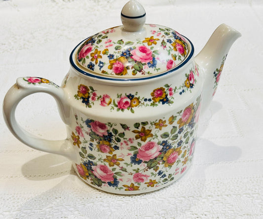 Chintz Teapot by Sadler