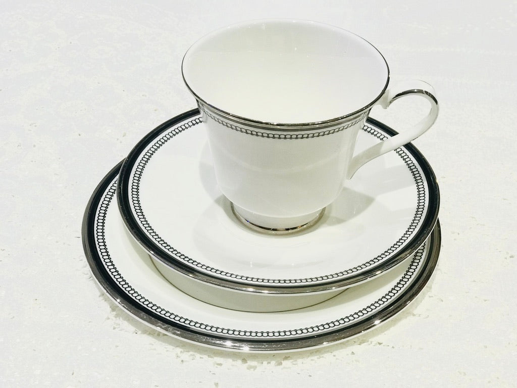 Royal Doulton Saraband Teacup & Saucer Set