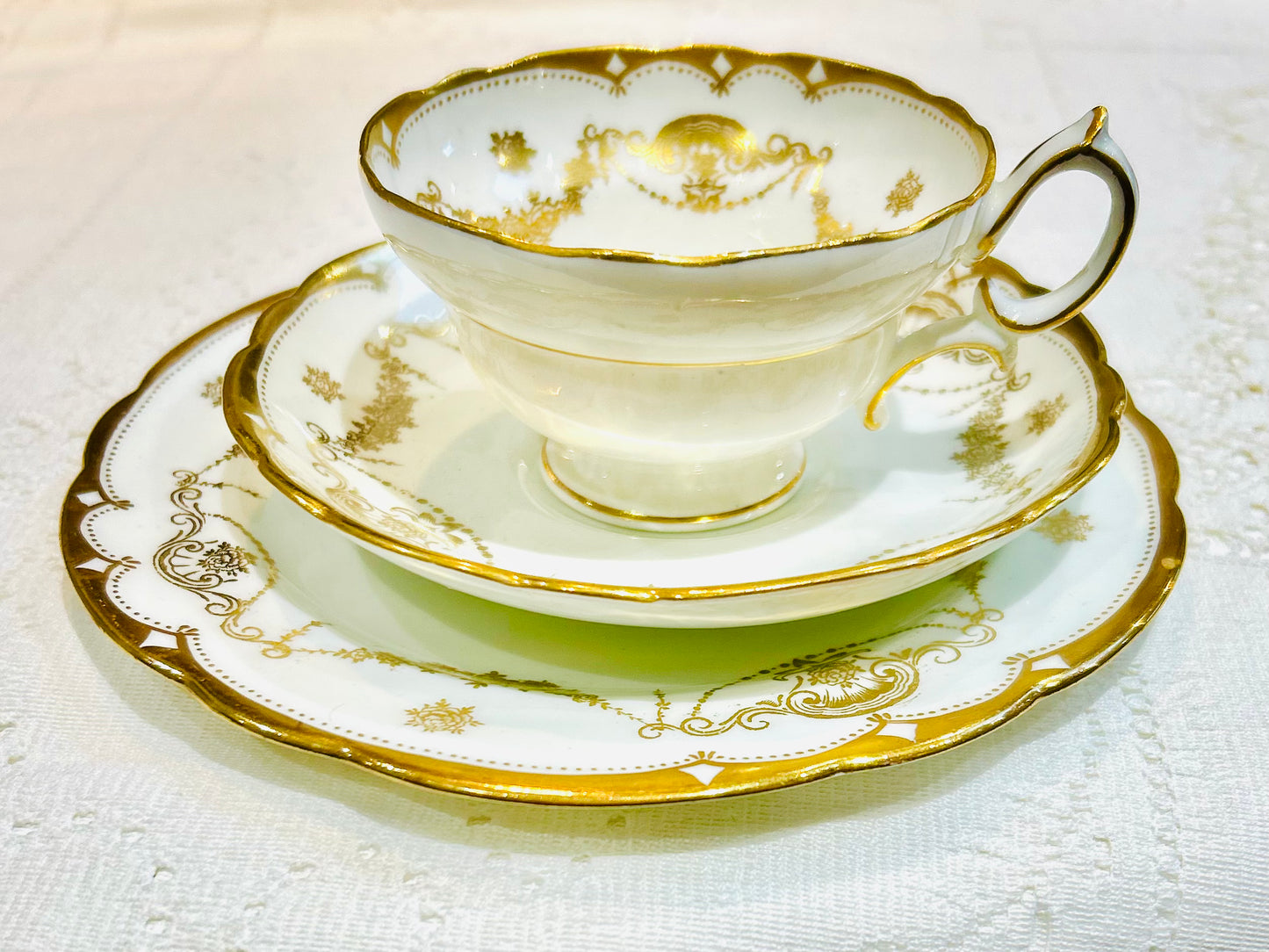 Hammersley White & Gold Elegant Vintage Teacups
