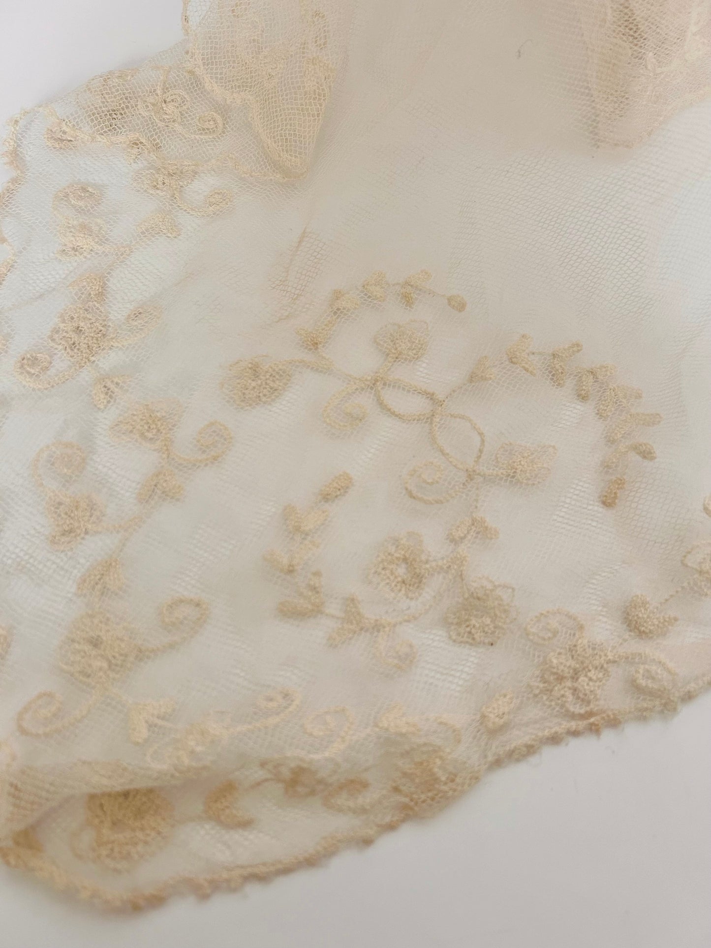 Vintage Hand Embroidered Wedding Bridal Veil