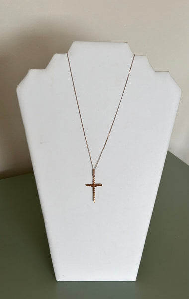 9ct Gold Cross & Chain Necklace