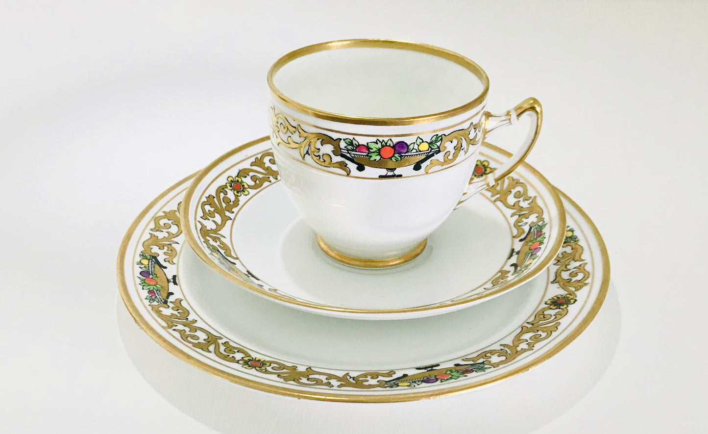 Royal Albert Art Deco Teacup Saucer Set